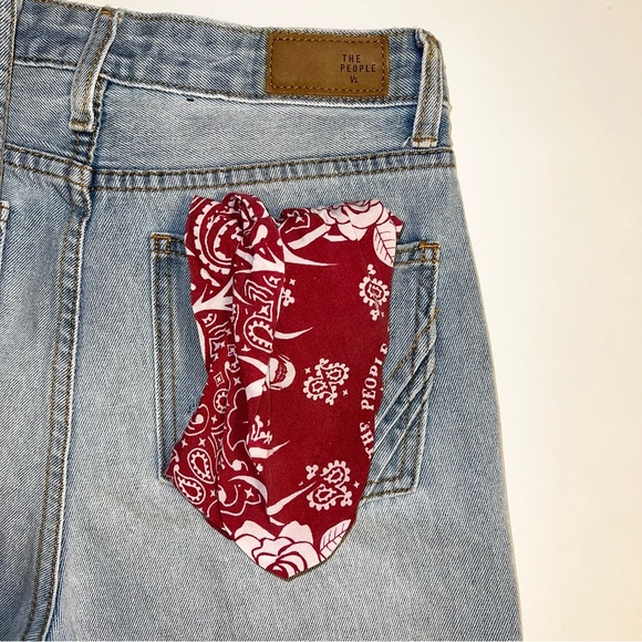 The People Vs Distressed High Rise Cropped Jeans Sz 8 - Picture 12 of 14